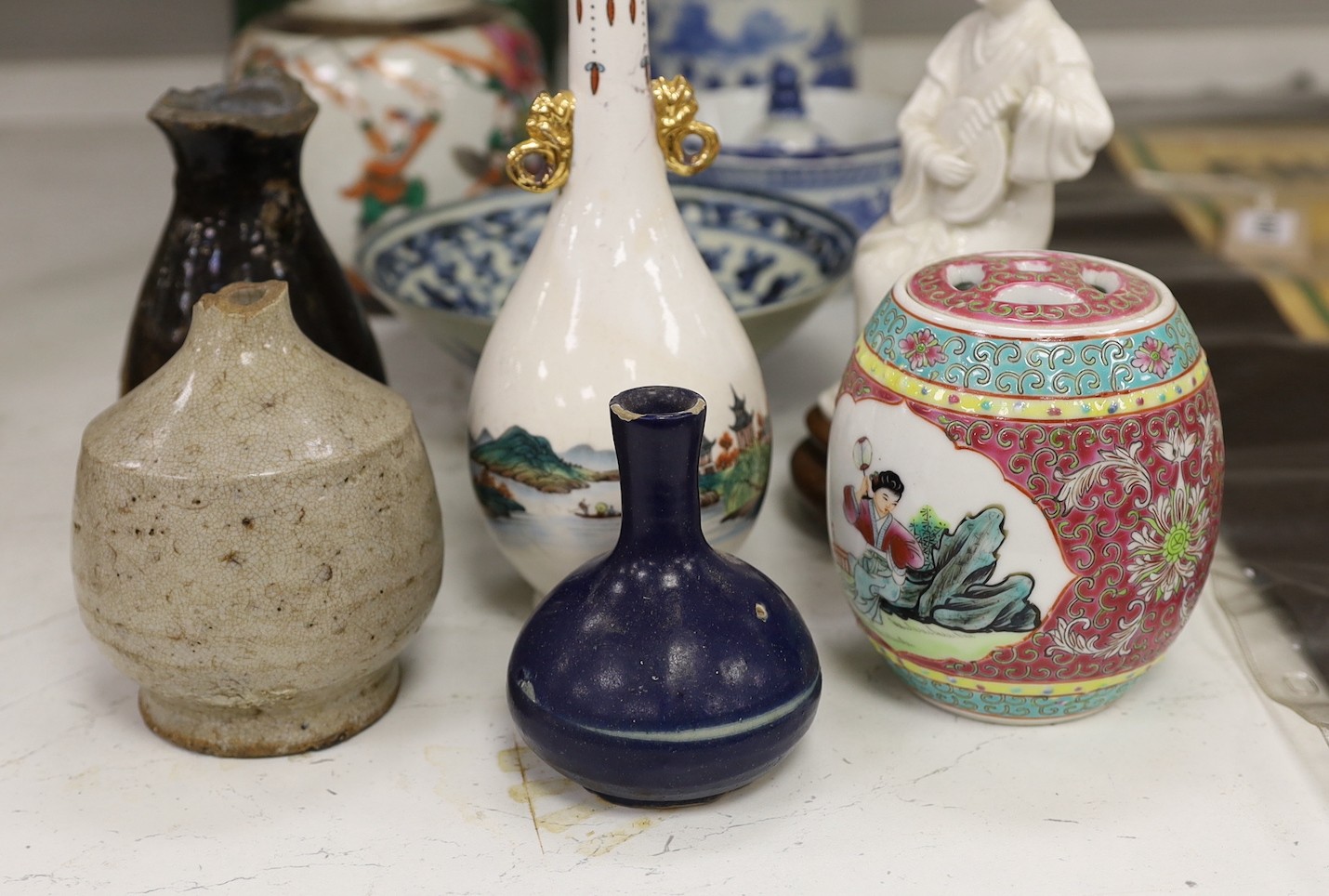 A group of Chinese porcelain vases, jars, bowls, etc, tallest item 25cms high